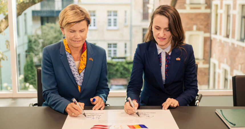 foto ministra oana toiu a inaugurat sediul ambasadei romaniei la riga intr un an aniversar pentru relatiile bilaterale 6a91cfeb10103