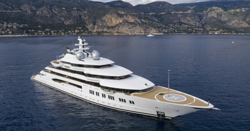 iahtul amadea confiscat de la un oligarh rus cumparat de un miliardar din dubai cat a platit si ce va face cu el noul proprietar 6a74cb68a6df9