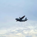 incidente cu parasutisti la buzau un militar a suferit o fractura iar altul a ramas agatat cu parasuta de avion 6a72e9c13f9e5