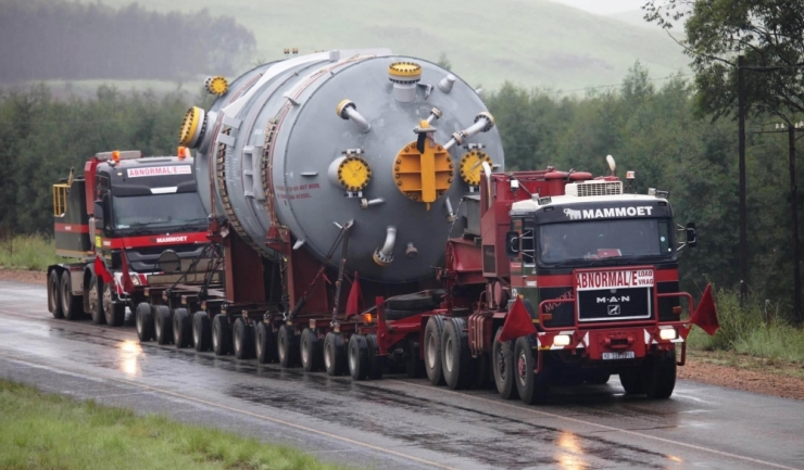 infotrafic patru transporturi agabaritice vor circula luni pe drumurile din tara 6a70ad48426cb