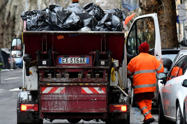 italia un bilet de loterie in valoare de 1 milion de euro a fost recuperat dupa ce fusese aruncat la gunoi 6a7239f9ebb98
