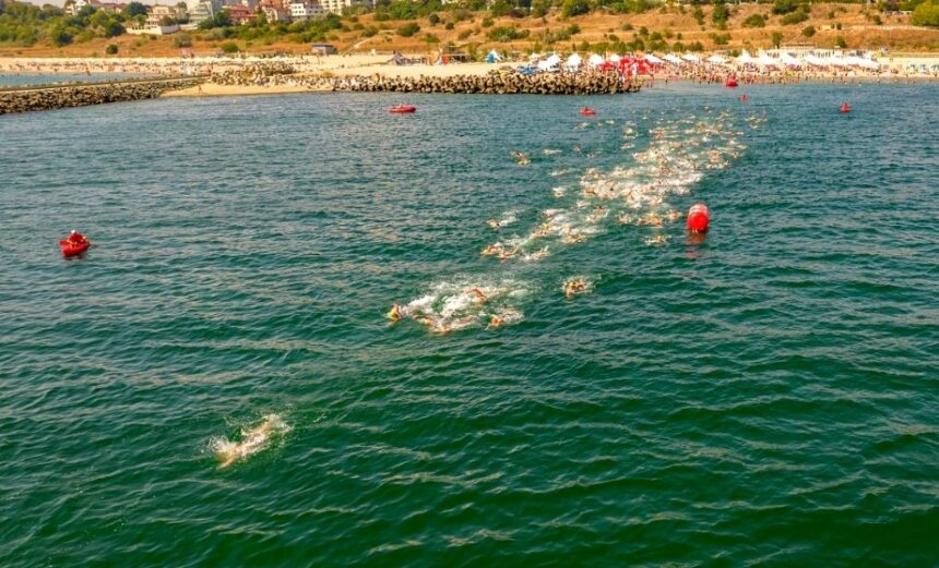 maratonul de inot in ape deschise aqua challenge de la constanta a ajuns la a 15 a editie 6a6e19bbee210