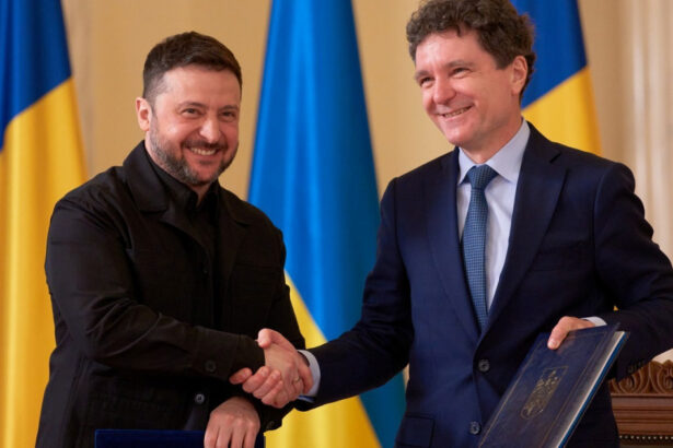 mesajul lui nicusor dan de ziua independentei ucrainei poate conta pe asistenta noastra multidimensionala 6a8c0452e036a