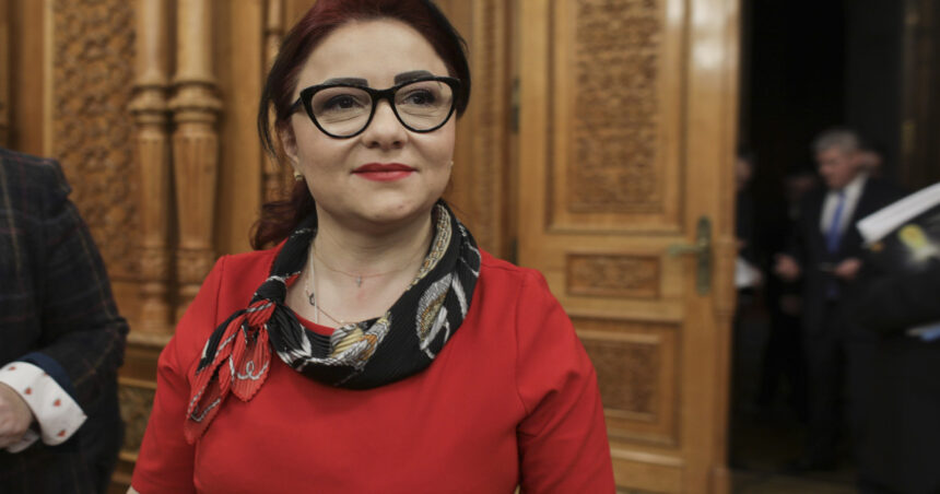 news alert cristina traila a demisionat din guvern cum comenteaza acuzatiile din dosarul dna 6a8ed1835152e