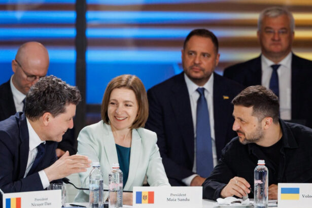 nicusor dan vizita in republica moldova se va intalni cu maia sandu si volodimir zelenski 6a8fb98ae4b3b