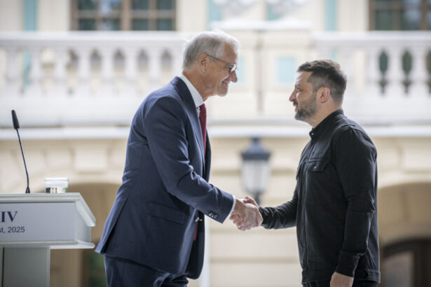 norvegia anunta un ajutor urias pentru ucraina 92 miliarde de dolari in 2027 cea mai mare parte destinata armamentului 6a8b0e3abf7e7