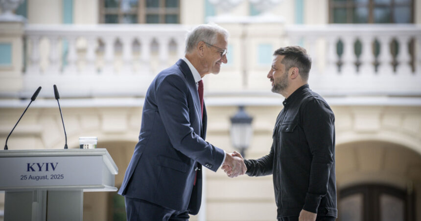 norvegia anunta un ajutor urias pentru ucraina 92 miliarde de dolari in 2027 cea mai mare parte destinata armamentului 6a8b0e3abf7e7