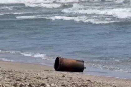 obiect suspect posibila mina marina descoperit pe plaja in eforie nord 6a8179a90e8f3