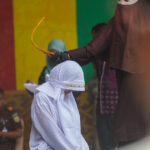 pedeapsa brutala in indonezia 11 oameni biciuiti public printre infractiuni imbratisarile tinutul de mana si consumul de alcool 6a88643136d74