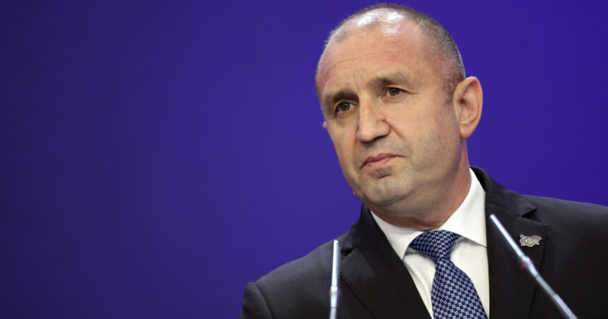 premierul bulgar rumen radev laudat de moscova pentru retorica mai moderata fata de rusia a capatat elemente rationale 6a79652330094