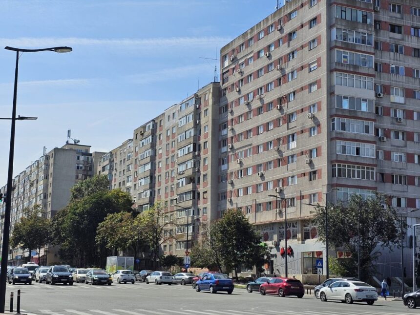 rasturnare de situatie regulamentul comercial din constanta ramane valabil si permite functionarea barurilor la parterul blocurilor fara acordul vecinilor 6a75a3436cba2