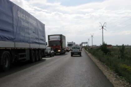 restrictii de trafic in sapte judete aflate sub cod rosu de canicula camioanele de mare tonaj nu pot circula la orele pranzului 6a733081e6930