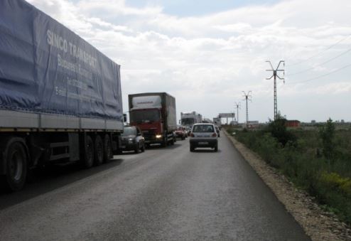 restrictii de trafic in sapte judete aflate sub cod rosu de canicula camioanele de mare tonaj nu pot circula la orele pranzului 6a733081e6930