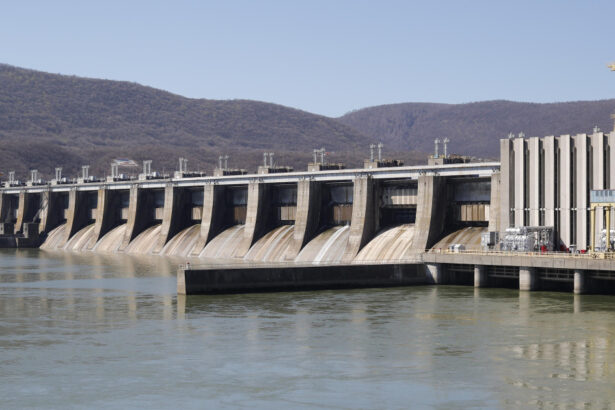seceta istorica pe dunare productia de energie la portile de fier este la jumatate fata de media ultimilor cinci ani 6a79f8c8571a7