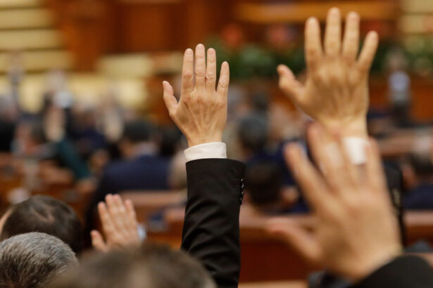 sesiune extraordinara in parlament pana miercuri ce proiecte de lege sunt pe agenda celor doua camere 6a8bcfa628068