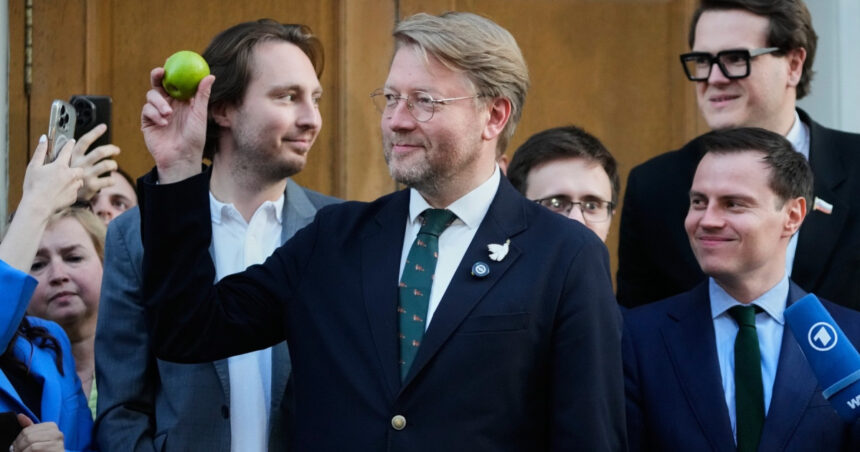singurul partid de opozitie din rusia a fost exclus din alegerile parlamentare ce motiv au invocat judecatorii 6a7a1bf2deb7a