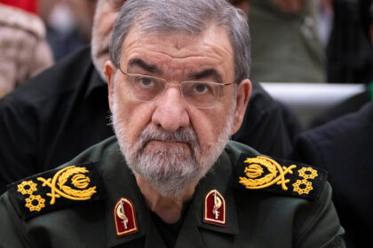 un fost comandant militar reprezentant al lui mojtaba khamenei in consiliul de securitate vechea garda isi consolideaza puterea 6a797dbcbfdb2