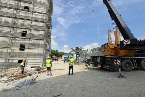 un nou pas in dezafectarea vechiului cet constanta vor fi demontate instalatiile de ulei si pompare 6a7d1f51070e9
