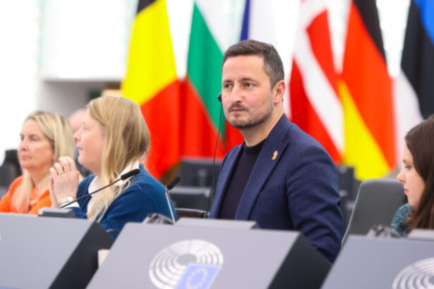 vicepresedintele pe nicu stefanuta spune ca guvernul vrea sa subjuge prosumatorii voi sesiza comisia europeana 6a831e32aa1e4
