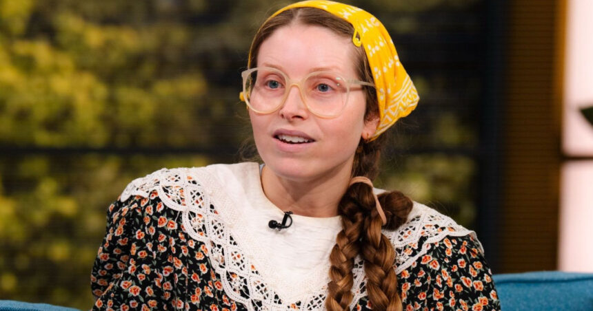 video actrita din harry potter care a ales onlyfans pentru a si achita datoriile povestea neasteptata a lui jessie cave 6a910a8d85cf2