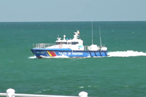 video alerta pe litoral doua obiecte suspecte vazute in apa marii intr o singura zi autoritatile intervin 6a8194715ed67