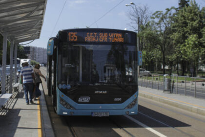 video amenzi pentru cei care deranjeaza calatorii in mijloacele de transport ale stb pentru ce se vor da sanctiuni 6a7364d0dd417