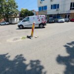 video foto la un pas de un nou incident in constanta dupa masina inghitita de asfalt o alta groapa zace de o luna pe strada olteniei 6a7e38737502d