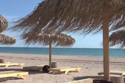 video furtuna de nisip in eforie nord turistii au parasit plaja din cauza rafalelor puternice 6a8719bb4f77b