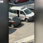 video imagini controversate surprinse in sectorul 2 o vanzatoare stradala pare ca le ofera bani politistilor explicatia autoritatilor 6a8484ca7f3e9