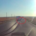 video imagini socante un copil a cazut dintr o masina aflata in mers in tulcea trecea un tir 6a7adb2d96fed