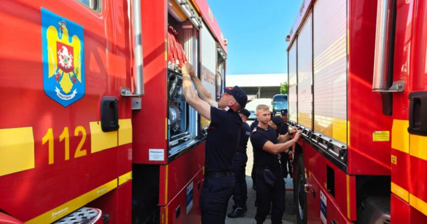 video incendiu la o nava care transporta minereu in portul midia pompierii intervin cu mai multe echipaje 6a87fababe436