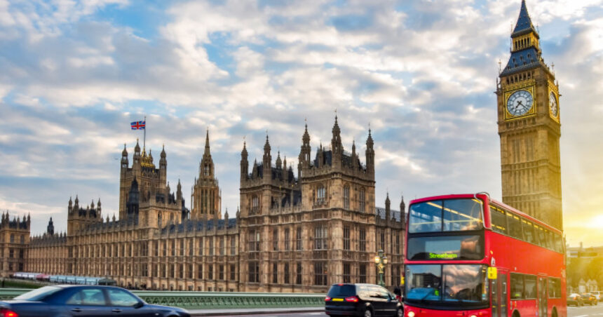 video jigniti de politicienii extremisti romanii din londra primesc aprecieri de la primarul sadiq khan mesajul transmis prin digi24 6a910b0a9c6ed