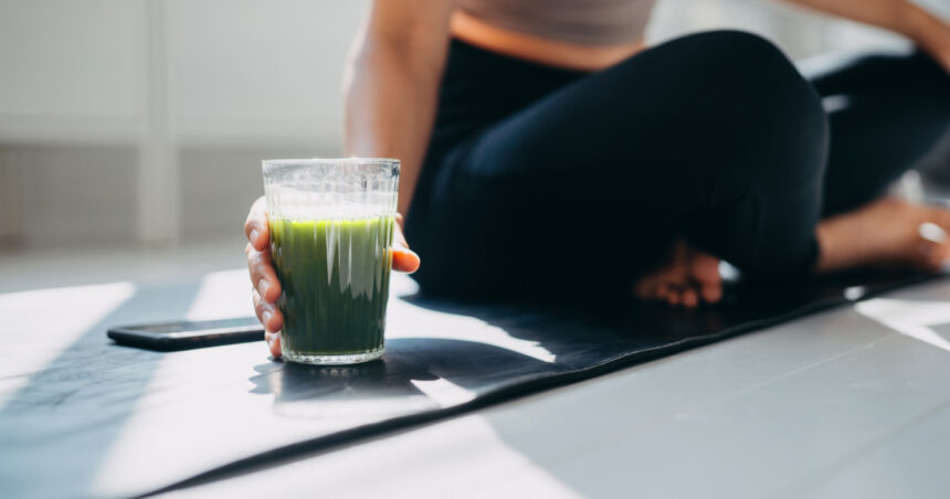 video matcha si pilates noul stil de viata al tinerelor romance ce ascunde trendul devenit rutina in randul pasionatelor de lifestyle 6a8e678482e32