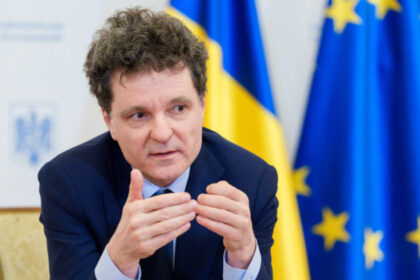 video nicusor dan a promulgat legea ani dar cere parlamentului sa o discute din nou nu ne permitem sa nu accesam fonduri pnrr 6a91a36c93bbc