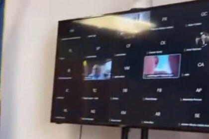 video scena bizara in parlament un senator pnl a aparut dezbracat in fata colegilor cine e in pielea goala acolo 6a8daa3eebc1a