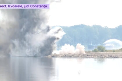 video stanca parjoaia a fost detonata explozie spectaculoasa in dunare pentru salvarea centralei de la cernavoda 6a703c3f1766e