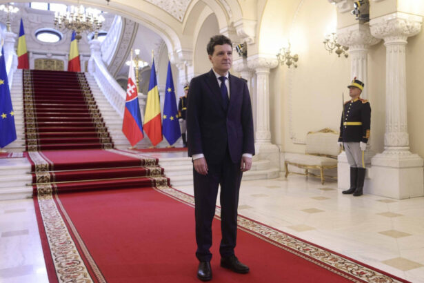 video zi decisiva pentru legea salarizarii nicusor dan are consultari cu liderii partidelor politice miza 770 de milioane de euro 6a7aea4020664