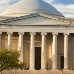 administratia trump ameninta smithsonian cu reducerea sprijinului federal criticile casei albe la adresa institutiei 6a9917317fd06