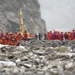 ajutoare de urgenta pentru nepal dupa una dintre cele mai grave inundatii din ultimele decenii ue trimite 82 de tone de materiale 6a9ac09b1a087