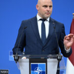 am avut dreptate cunoastem ursul pe dinafara premierul letoniei ue asculta in sfarsit avertismentul statelor baltice privind rusia 6aa827d5ee2ea