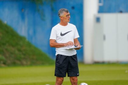 atacantul de la farul constanta muhamet hyseni rateaza si meciul cu cfr cluj 6a99b76f6a9cc