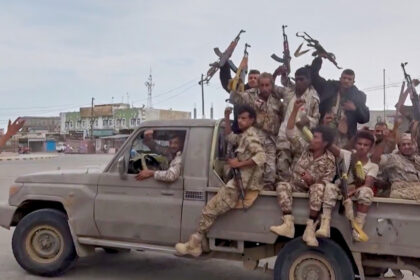 avansul houthi in yemen pune sua intr o noua situatie dificila o a doua stramtoare ar putea fi controlata de iran prin aliatii sai 6aa59d70ad3b1