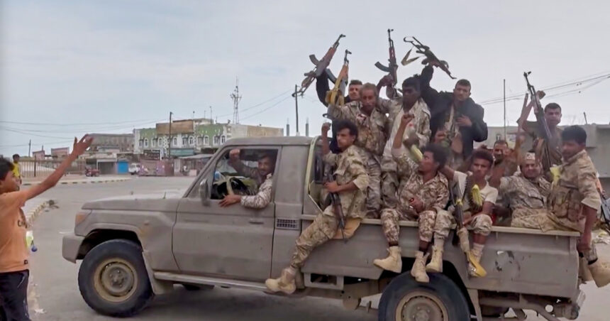 avansul houthi in yemen pune sua intr o noua situatie dificila o a doua stramtoare ar putea fi controlata de iran prin aliatii sai 6aa59d70ad3b1