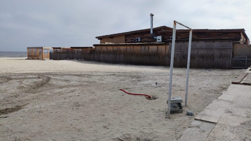 beach bar ilegal in mamaia havana beach trust srl obligata de instanta la demolarea constructiei si plata unor daune uriase catre abadl 6a9b5210cd6f3