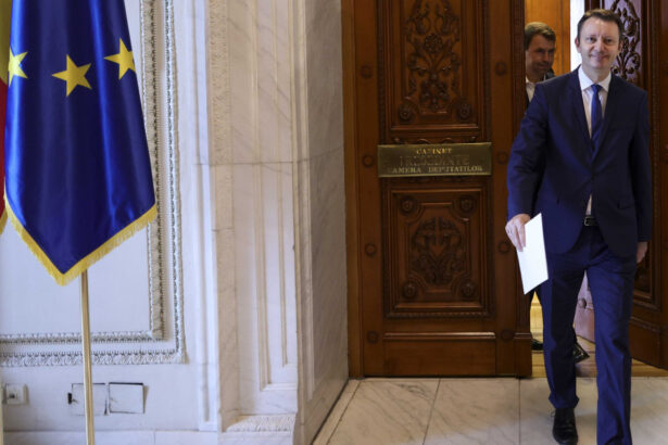 caciu il acuza pe muresan ca a facut programul de guvernare cu ai premierul desemnat ideile sunt elaborate cu inteligenta umana 6ab7be12c9e62