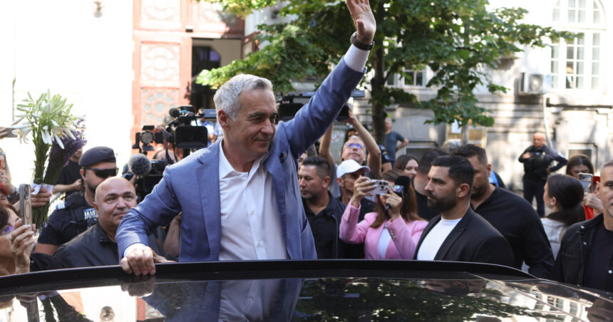 calin georgescu dupa ce palatul cotroceni a anuntat ca romania nu trimite soldati in ucraina n dan vrea sa angajeze tara in razboi 6aa287aad9323