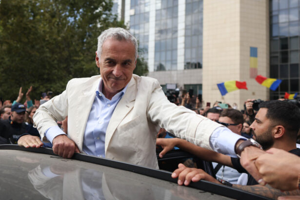 calin georgescu si horatiu potra la curtea de apel bucuresti se judeca procesul in care sunt acuzati de tentativa la lovitura de stat 6aba3a64ce8a9