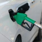 carburantii s au scumpit din nou benzina ajunge la 970 lei iar motorina la 1023 lei pe litru 6a9bad6b5bf6b