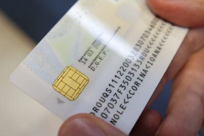 ce date contine cipul cartii electronice de identitate poate fi folosit documentul pentru urmarirea titularului 6aaa17893a9ba