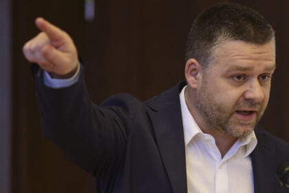 ciprian ciucu a convocat constructorii si operatorii de utilitati in contextul inceperii anului scolar ce masuri anunta primaria 6a99842cf273c